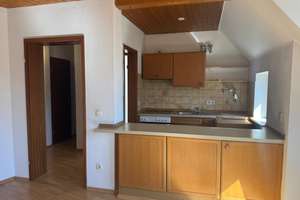 Zentrale Lage & viel Potenzial – 2-Zimmer-Wohnung mit ausgebautem Dachraum – Die vollständige Adresse der Immobilie erhältst du vom Anbieter., 86152 Jakobervorstadt-Nord, Augsburg – Vorschaubild 4