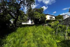 Doppelhaushälfte mit Einliegerwohnungen mit eigenem Eingang