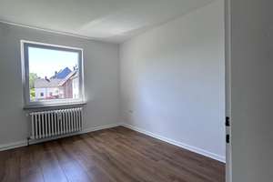 Frisch renovierte 2,5 Raum-Wohnung in Oberhausen-Dümpten – Feldmannstr. 85, 46045 Dümpten, Oberhausen – Vorschaubild 11