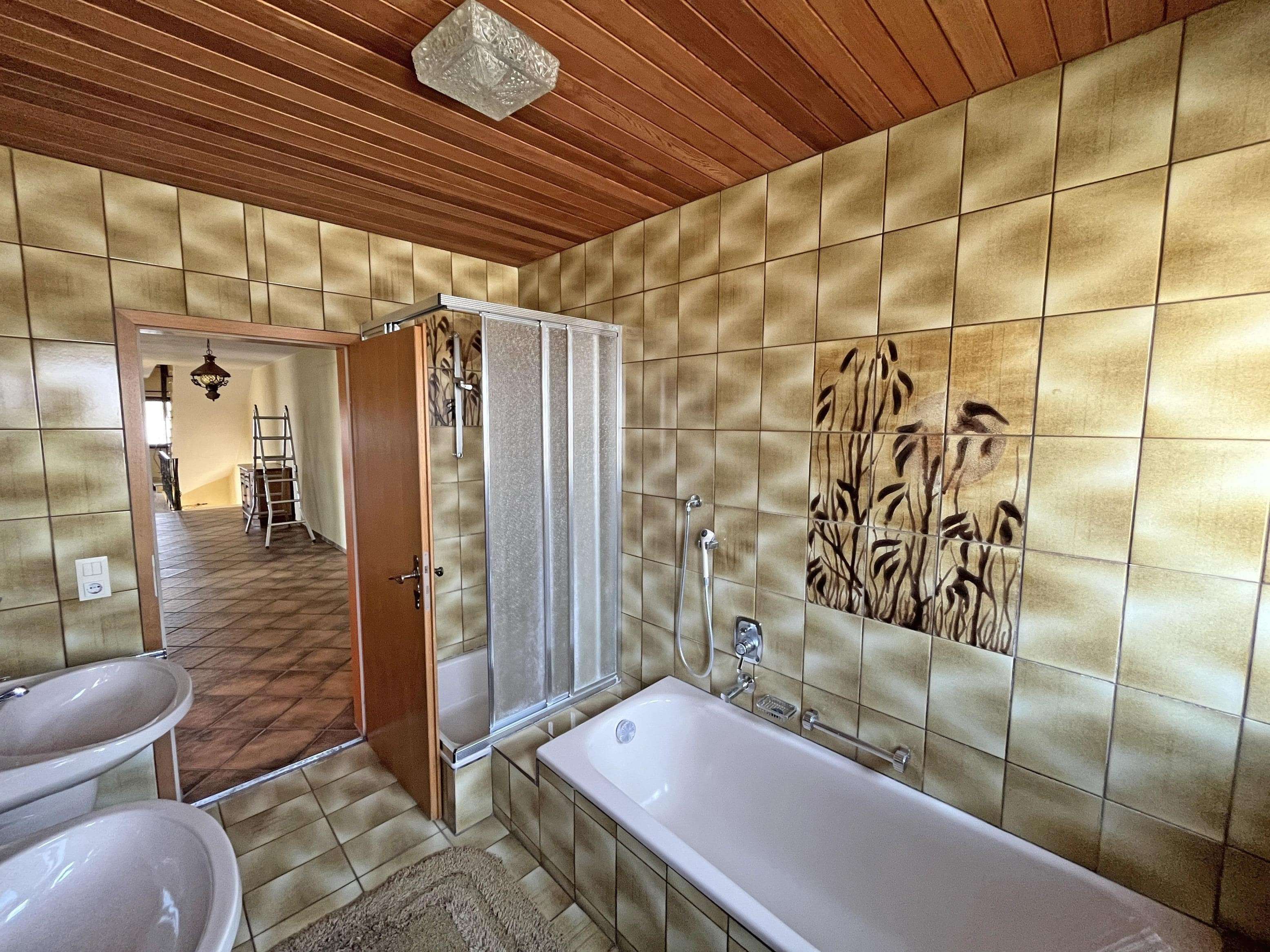 Immobilie in Stöttwang - Bauernhof mit sehr guter Substanz und vielen Möglichkeiten - Bild 0