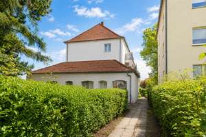 Vollmöbliertes & saniertes 2-Raum-Apartment mit Süd-Balkon – erhöhte AfA* ca. 5,50 % p.a. – Mügelner Str. 10, 1237 Reick, Dresden – Vorschaubild 3