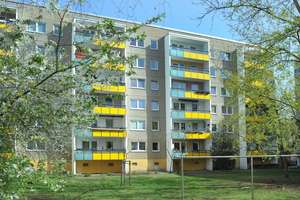 Schöne 3 Zimmer Wohnung – Ringenwalder Straße 30, 12679 Marzahn, Berlin – Vorschaubild 1