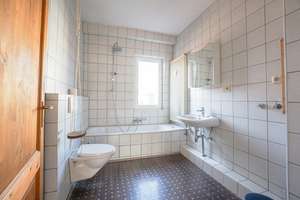 Platz für Träume: Großzügige 4-Zimmer-Whg. mit 123 m² und tollem grünen Innenhof, zum Hammerpreis! – Die vollständige Adresse der Immobilie erhältst du vom Anbieter., 90429 Bärenschanze, Nürnberg – Vorschaubild 7