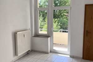 Helle 3-Zimmer-Wohnung mit Balkon und Stellplatz in ruhiger Lage – Richard-Wagner-Str. 4, 9119 Chemnitz – Vorschaubild 5