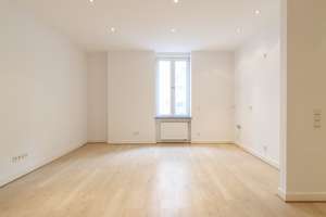 Lichtdurchflutete Wohnträume mit großzügigem Grundriss und elegantem Ambiente im Erdgeschoss – Frankenstraße 8, 65183 Westend / Bleichstraße, Wiesbaden – Vorschaubild 7