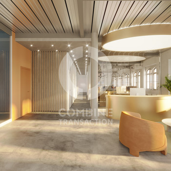 Schöner Innenhof für gemeinsame Mittagspausen. combine Transaction.