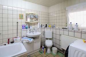 Freistehendes Einfamilienhaus mit Doppelgarage – Die vollständige Adresse der Immobilie erhältst du vom Anbieter., 76135 Beiertheim-Bulach, Karlsruhe – Vorschaubild 14
