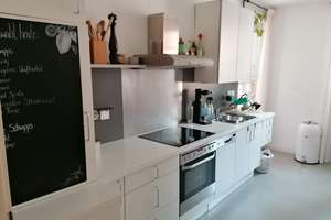 4 Zimmer in der City, Altbauflair, Einbauküche, Modernes Bad