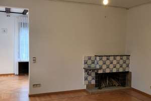 Geräumige Haushälfte 1. & 2. OG eines 2-FH in Karlsruhe-Durlach mit Garten&Wintergarten / tolle Lage – Badener Straße 33a, 76227 Durlach, Karlsruhe – Vorschaubild 6