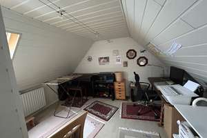 AUF DEM EHRENBERG - LÄNDLICHES EINFAMILIENHAUS MIT GARAGE, TERRASSE UND GRÜNFLÄCHE – Die vollständige Adresse der Immobilie erhältst du vom Anbieter., 42389 Langerfeld-Beyenburg, Wuppertal – Vorschaubild 5