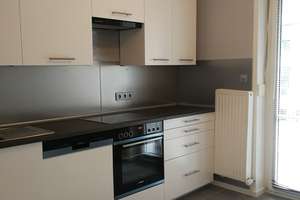 Modernisierte 2,5 Zimmer-Wohnung mit Balkon zum Innenhof in München-Lehel – Seitzstr. 12, 80538 Lehel, München – Vorschaubild 7