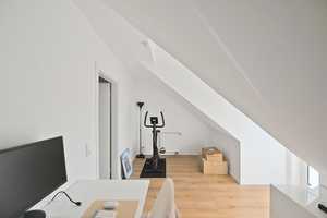 Ländlich und doch zentral bei Landshut - Luxuriöses Reihenmittelhaus mit kleinem Garten und Garage! – Landshut (Kreis) – Vorschaubild 17