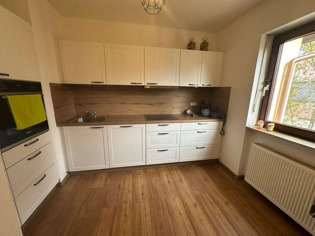 Immobilie in Pettendorf - Ideal für Familie: Großzügige, Top gepflegte, helle DHH mit Liebe zum Detail in idyllischer Lage - Bild 3