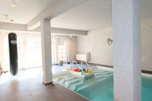 luxuriöse Fachwerk-Doppelhaushälfte im Zentrum von Rösrath, mit Traumgrundstück, Schwimmbad – Die vollständige Adresse der Immobilie erhältst du vom Anbieter., 51503 Rösrath – Vorschaubild 10