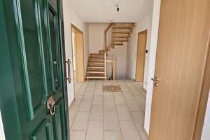 Großzügiges Toskana-Reiheneckhaus mit 5 Zimmer, 1 Appartement und 2 Terrassen in Schierling – Die vollständige Adresse der Immobilie erhältst du vom Anbieter., 84069 Schierling – Vorschaubild 6