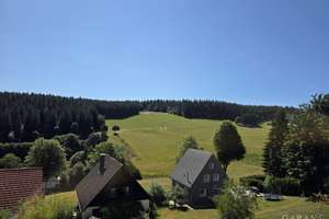 Etagenwohnung mit toller Aussicht, gehobene Qualität! – Die vollständige Adresse der Immobilie erhältst du vom Anbieter., 78141 Schönwald im Schwarzwald – Vorschaubild 2