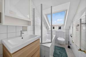 Lichtdurchflutete 3 Zimmer - Dachgeschosswohnung in Braunschweig Hondelage – Die vollständige Adresse der Immobilie erhältst du vom Anbieter., 38108 Hondelage, Braunschweig – Vorschaubild 6