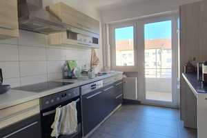 Helle 4-Zimmer-Wohnung in zentraler Lage mit 2 Balkonen – Pforzheim – Vorschaubild 3