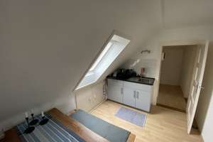 Wohnen mit Charakter: 2-Zimmer-Dachgeschosswohnung in Nürnberg – Leubelfingstr. 111, 90431 Gaismannshof, Nürnberg – Vorschaubild 5