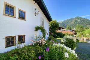 Sonnenverwöhntes Einfamilienhaus am Schliersee mit Solar / PV und viel Potenzial! – Miesbach (Kreis) – Vorschaubild 2