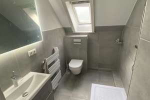 3 Zimmer Wohnung in Hamburg, 2. OG, Erstbezug nach Sanierung