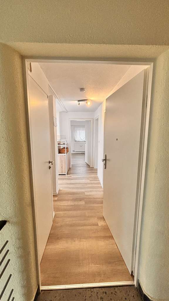 Immobilie in Fellbach - Charmante Dachgeschosswohnung mit praktischer Raumaufteilung - Bild 1