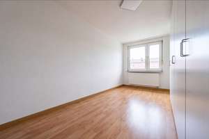 Zentraler geht´s nicht: Mitten im Herzen von Neu-Ulm - Mehrfamilienhaus mit Gewerbe und 3 Wohnungen – Die vollständige Adresse der Immobilie erhältst du vom Anbieter., 89231 Neu-Ulm – Vorschaubild 22