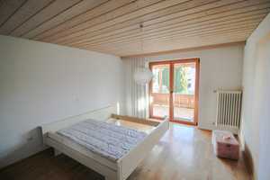 Geräumiges Zweifamilienhaus in ruhiger Lage – Lichtdurchflutet, naturnah und voller Möglichkeiten – Freising (Kreis) – Vorschaubild 8