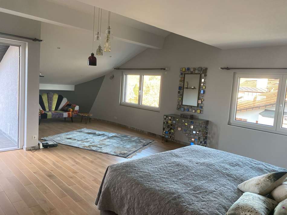OG grosses Schlafzimmer