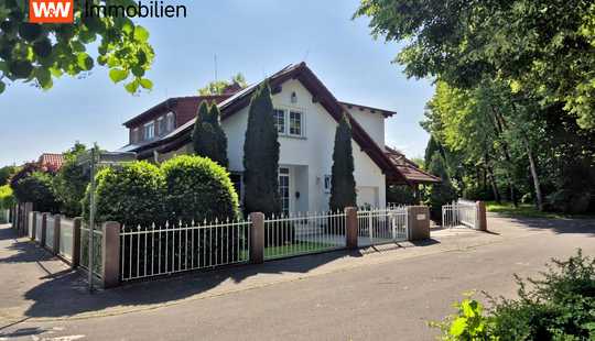 Bild von Exklusives Domizil in Bestlage von Bad Homburg-Kirdorf, angrenzend an das Naturschutzgebiet