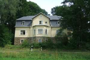Schöne Wohnvilla mit einer Einliegerwohnung – Talstraße 8, 9487 Schlettau – Vorschaubild 1