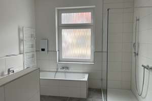 Exklusive 3-Zimmer Wohnung mit Balkon inmitten des Düsseldorfer Medienhafens! – Wupperstraße 16, 40219 Unterbilk, Düsseldorf – Vorschaubild 8