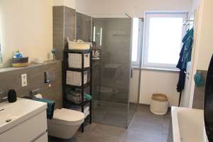 Einzigartige 4-Zimmer-Erdgeschosswohnung mit Garten – Die vollständige Adresse der Immobilie erhältst du vom Anbieter., 86199 Inningen, Augsburg – Vorschaubild 10