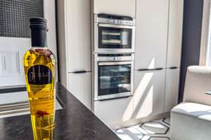 Stilvolle Altbauwohnung mit Balkon im Herzen von Cuxhaven – Die vollständige Adresse der Immobilie erhältst du vom Anbieter., 27472 Cuxhaven – Vorschaubild 15