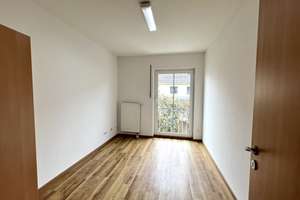 Modernes Reihenhaus: 130 m² Wohnfläche in Frankfurt-Niederursel – Die vollständige Adresse der Immobilie erhältst du vom Anbieter., 60439 Niederursel, Frankfurt am Main – Vorschaubild 11