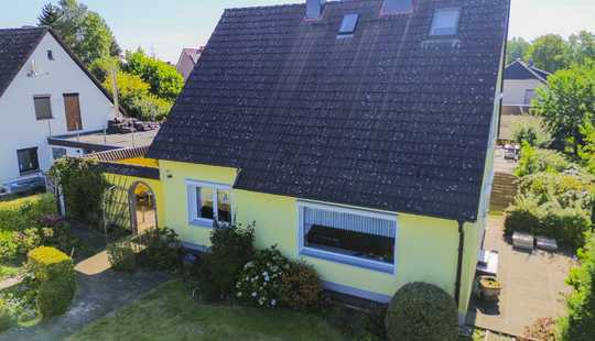 Bild von Neuer Preis: Schönes Ein/Zweifamilienhaus mit großem Garten und Bauplatz