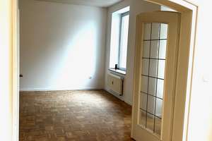 Charmante Altbauwohnung mit hohen Decken, Gartenmitbenutzung & Top-Lage – Kaiserstraße 77, 52249 Eschweiler – Vorschaubild 3