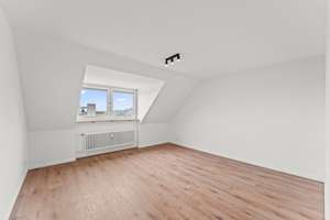 PROVISIONSFREI | 3 ZIMMER + KÜCHE + AUFZUG – Fürther Straße 156, 90429 Eberhardshof, Nürnberg – Vorschaubild 1