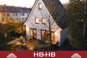 Saniertes Einfamilienhaus mit 6 Zimmern, Garage und großem Grundstück - Lehester Deich