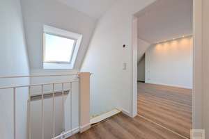 Altbau trifft Moderne: 4-Zimmer Maisonette-Wohnung – Lorettostrasse 45, 40219 Unterbilk, Düsseldorf – Vorschaubild 7