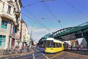 Nahe Helmholtzplatz: Bezugsfreie 3/4-Zimmer-Wohnung mit Renovierungspotenzial – Die vollständige Adresse der Immobilie erhältst du vom Anbieter., 10437 Prenzlauer Berg, Berlin – Vorschaubild 14
