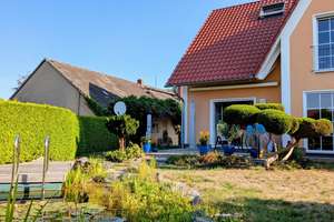 Ihr neues Zuhause, top gepflegte DHH mit Garten, Natur-Teich, Garagen und Stellplatz – Die vollständige Adresse der Immobilie erhältst du vom Anbieter., 4668 Grimma – Vorschaubild 5