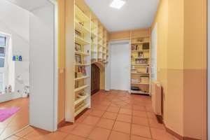 Property thumbnail 16