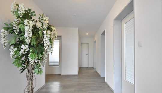 Bild von Modernisierter Bungalow, äußerst gepflegt
in schöner Siedlungslage von Börgerwald