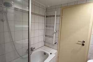 Parterrewohnung mit separatem Eingang und Einbauküche in Solingen – Untenhöhscheid 74, 42657 Burg/Höhscheid, Solingen – Vorschaubild 8