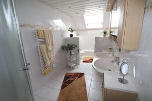 Großes Familienglück! Haus im Haus mit großem Garten, Fernblick und Garage. – Die vollständige Adresse der Immobilie erhältst du vom Anbieter., 42655 Burg/Höhscheid, Solingen – Vorschaubild 17