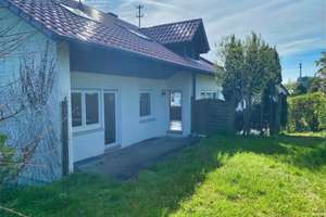 
Wohntraum in Mindersdorf - Großzügiges Wohnhaus mit zwei Wohneinheiten
 – Die vollständige Adresse der Immobilie erhältst du vom Anbieter., 78355 Hohenfels – Vorschaubild 3