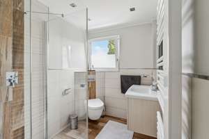 Exklusives Wohnhaus mit hellem Wintergarten und weitläufigem Grundstück in Kaarst – Die vollständige Adresse der Immobilie erhältst du vom Anbieter., 41564 Kaarst – Vorschaubild 10