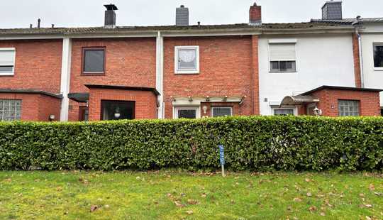 Bild von Langenhorn: Mittelhaus mit Südwest-Garten - bereit für eine Modernisierung