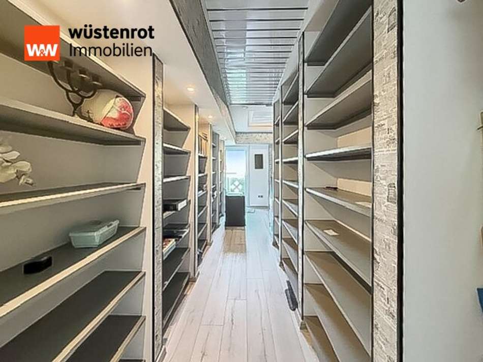 Bibliothek Obergeschoss